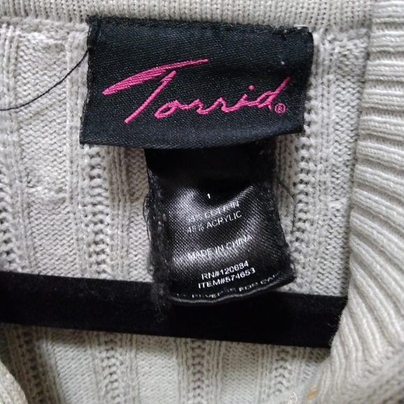Torrid Cable Snap Button Up Hooded Cardigan Sweater - Picture 9 of 9